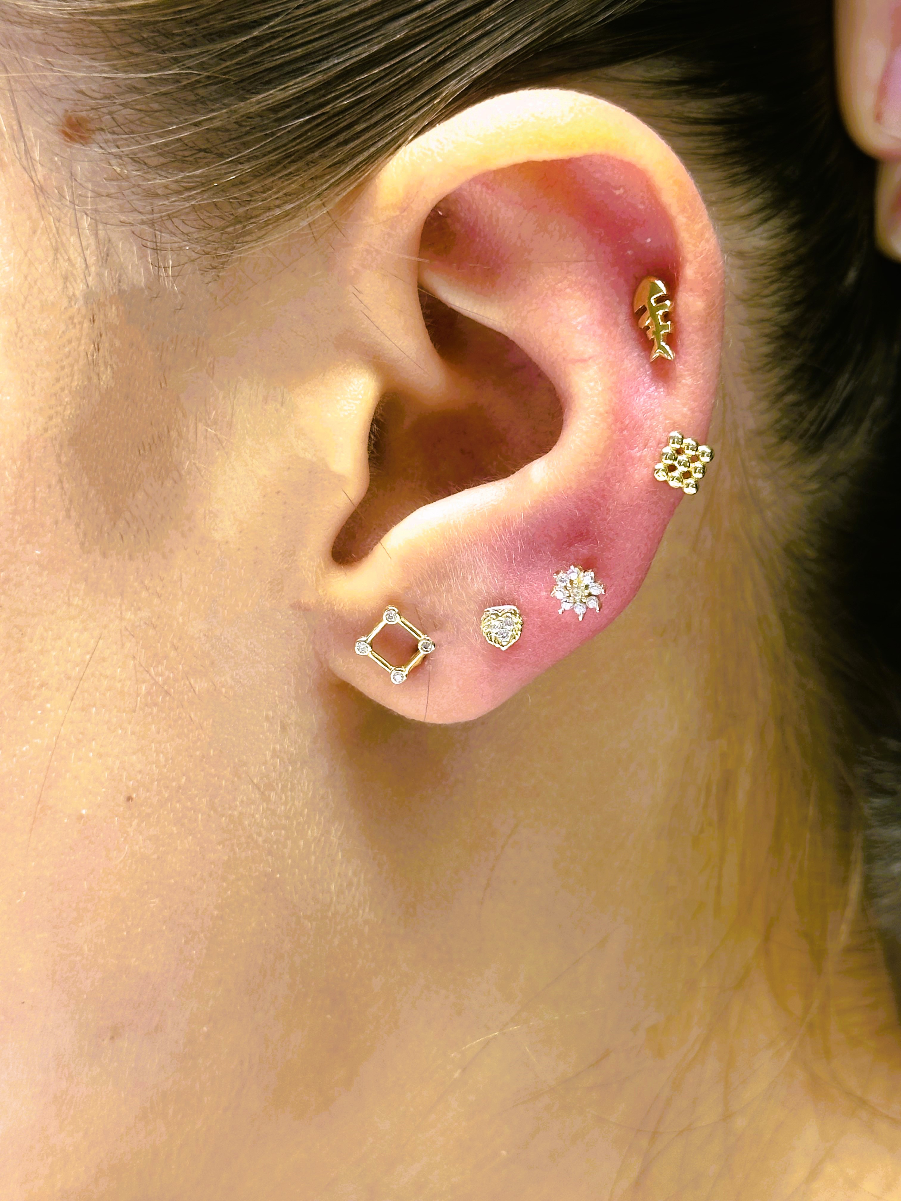 14%20Ayar%20Altın%20Piercing%20Tragus%20Küpe%20T008